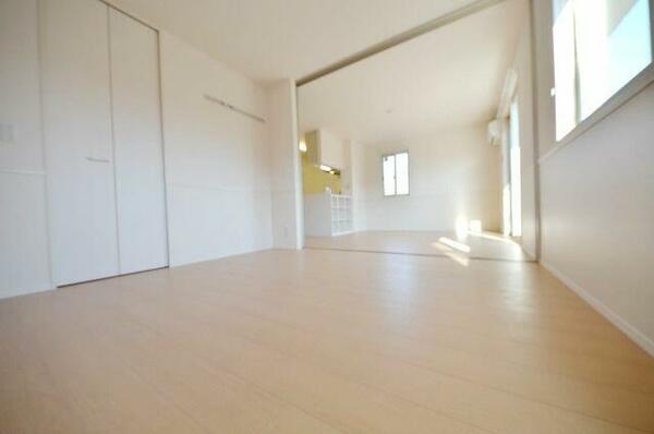 apartment 埼玉県ふじみ野市新駒林３丁目
地図を見る