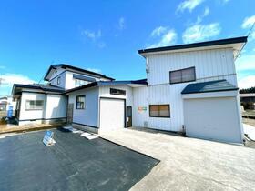 秋田県湯沢市杉沢字戸石崎