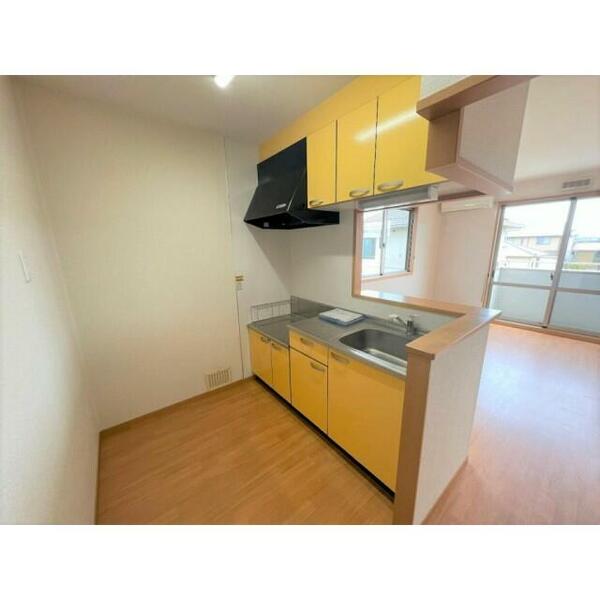 apartment 茨城県那珂市菅谷
地図を見る