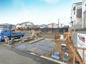 東京都町田市鶴川１丁目