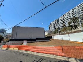 東京都新宿区北新宿２丁目