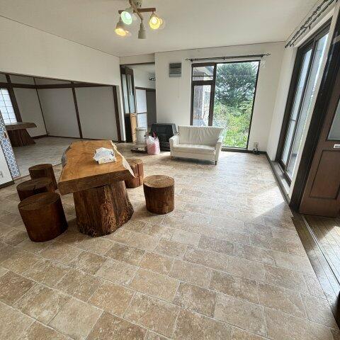 detached 北海道白老郡白老町字社台

地図を見る