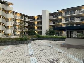 サンシティ桂坂ロイヤル３番館　３１７