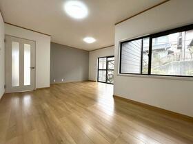 京都府八幡市男山指月