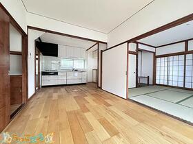 東京都八王子市初沢町