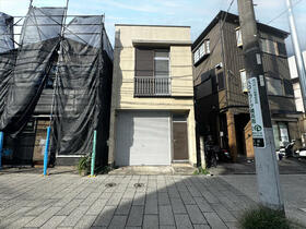 神奈川県横浜市金沢区寺前１丁目