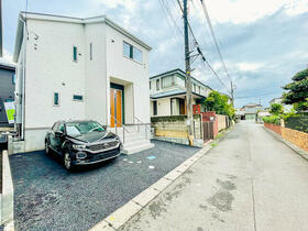 神奈川県伊勢原市沼目４丁目