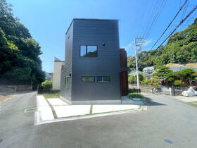 神奈川県三浦郡葉山町堀内