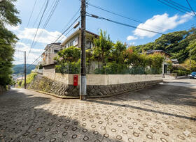 神奈川県鎌倉市雪ノ下５丁目