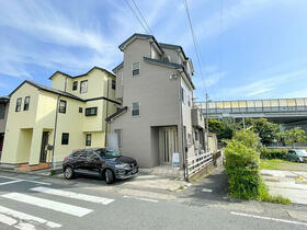 神奈川県茅ヶ崎市西久保
