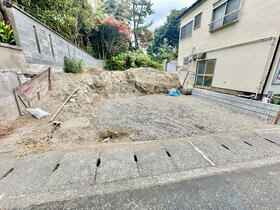 神奈川県鎌倉市腰越５丁目