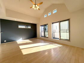 神奈川県茅ヶ崎市室田１丁目