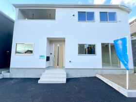 神奈川県平塚市岡崎