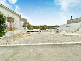 神奈川県三浦郡葉山町堀内