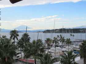 逗子マリーナ厚生用建物４号棟