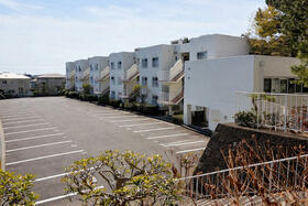 藤沢太平台ハイツ１号棟