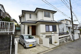 神奈川県横浜市金沢区富岡西３丁目