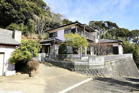 神奈川県三浦市初声町高円坊