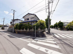 神奈川県横浜市金沢区富岡西５丁目