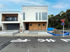 神奈川県藤沢市片瀬山１丁目