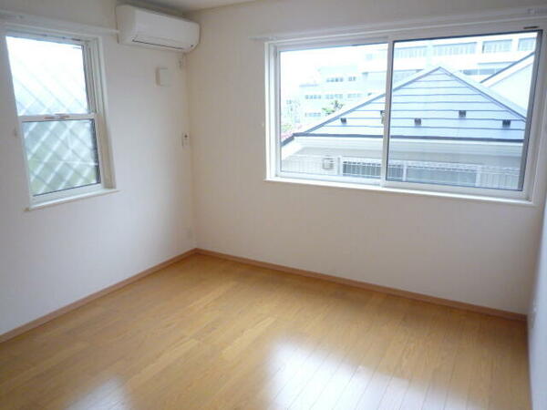 detached 東京都品川区旗の台１丁目

地図を見る