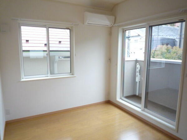 detached 東京都品川区旗の台１丁目

地図を見る