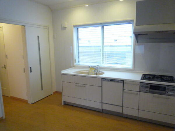 detached 東京都品川区旗の台１丁目

地図を見る