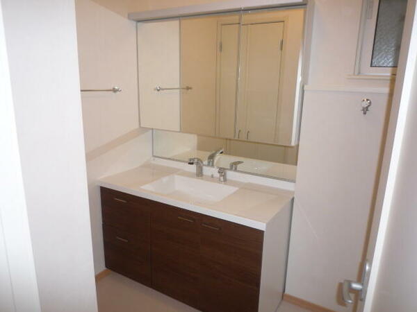 detached 東京都品川区旗の台１丁目

地図を見る