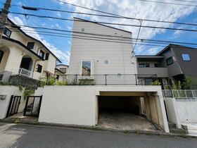 神奈川県横浜市青葉区大場町