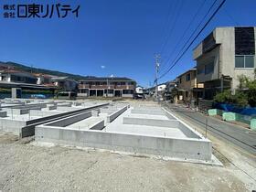広島県呉市広中新開３丁目