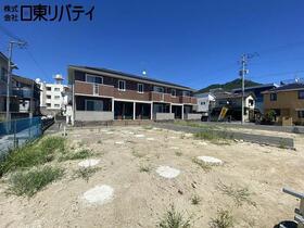 広島県呉市広中新開３丁目