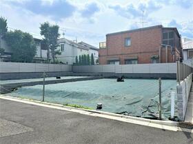 東京都三鷹市上連雀４丁目