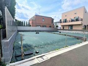東京都三鷹市上連雀４丁目