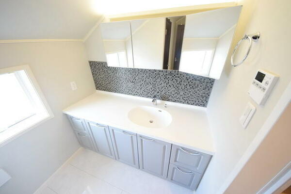 detached 東京都稲城市坂浜４丁目

地図を見る