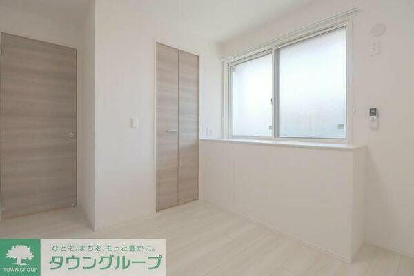 apartment 埼玉県三郷市幸房
地図を見る