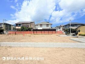 神奈川県横浜市金沢区六浦３丁目