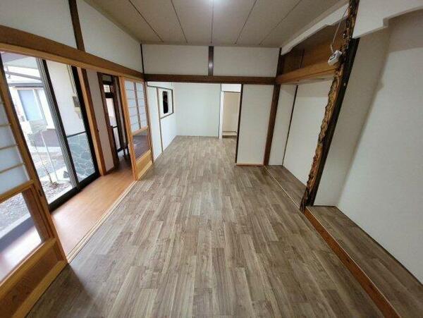 detached 福島県白河市白井掛

地図を見る