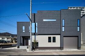 広島県広島市東区中山西２丁目