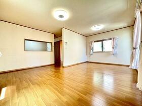 神奈川県鎌倉市津西1丁目