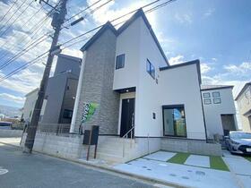 神奈川県横浜市青葉区荏田西５丁目