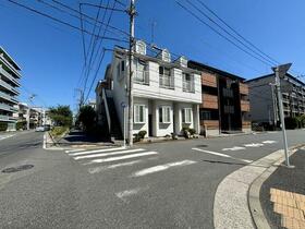 神奈川県横浜市港北区綱島東４丁目