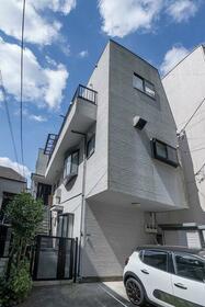 東京都世田谷区岡本１丁目