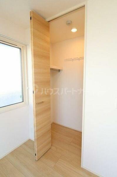 apartment 埼玉県八潮市大字南川崎
地図を見る