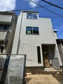 東京都品川区西品川１丁目