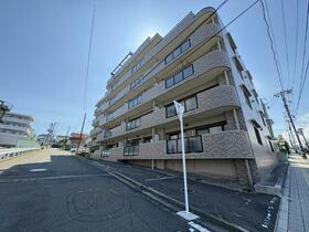 クラッセ・ヴュー中山