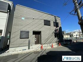 神奈川県川崎市高津区久地２丁目