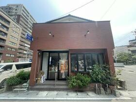 福岡県福岡市早良区荒江２丁目