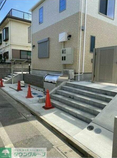 detached 東京都国立市中２丁目

地図を見る