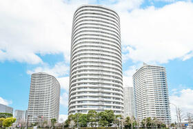 Ｍ．Ｍ．ＴＯＷＥＲＳ　ＦＯＲＥＳＩＳ　Ｒ棟