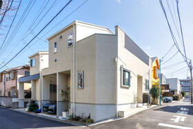 東京都杉並区和泉１丁目